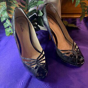 📌Facade Snakeskin Texture Black 5 inch High Heel Pumps - Animal Print